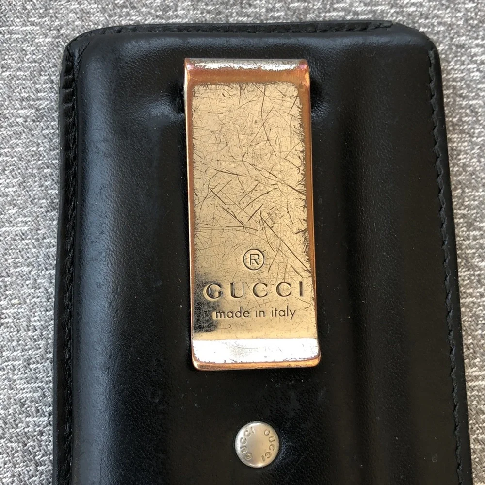 GUCCI Embossed Logo Leather Money Clip - Picture 2 of 7